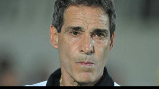 Imagem Ex-treinador do Vitória chega à Ponte Preta e já encontra novidades