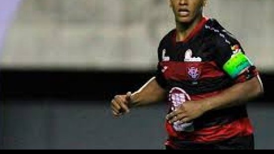 Imagem Treinador do Cruzeiro justifica afastamento de Uelliton