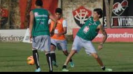 Imagem Após triunfo, Vitória se reapresenta pensando no Cruzeiro