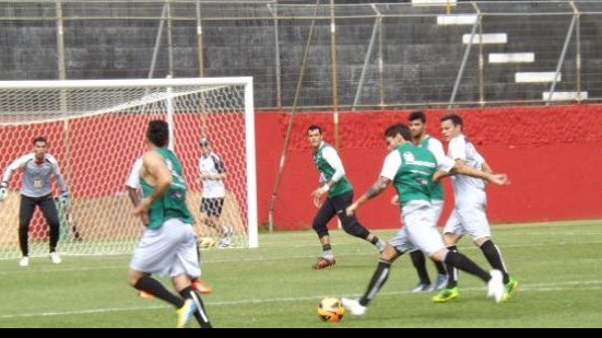 Imagem Vitória encerra preparação com recreativo  