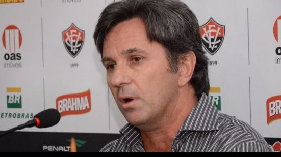 Imagem Apesar da derrota, Caio elogia time: &quot;melhor apresentação fora de casa&quot