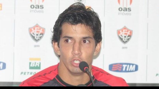 Imagem  Caio Júnior terá um reforço e um desfalque para o jogo contra o Coritiba