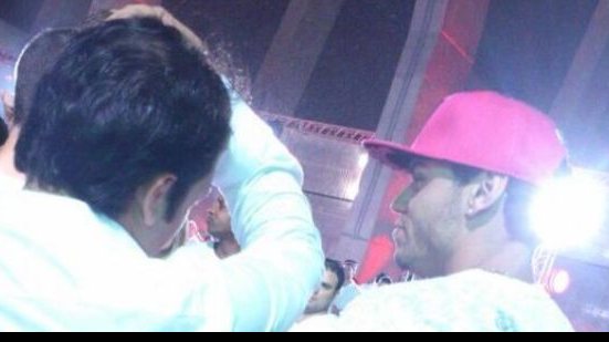 Imagem Fabrício é flagrado até altas horas em festa eletrônica 