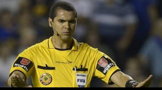Imagem Confira os árbitros dos próximos jogos do Bahia