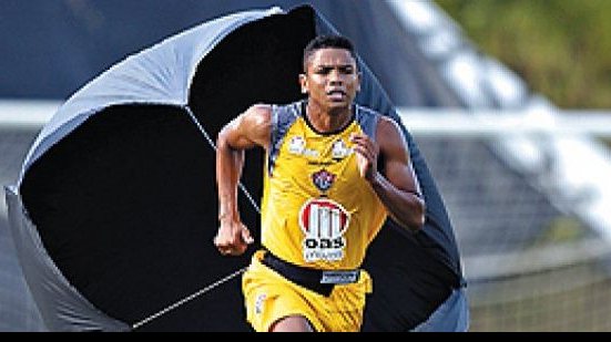 Imagem  Zagueiro pede para retornar ao time do Vitória