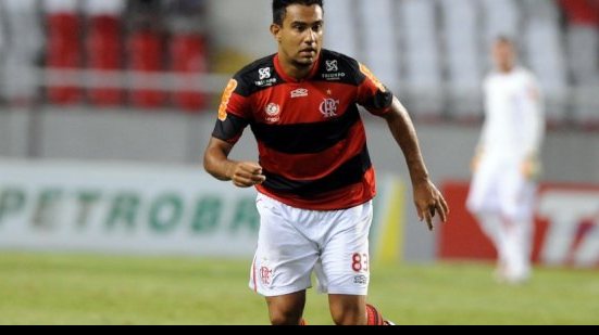 Imagem Zagueiro Renato Santos é o novo contratado do Vitória