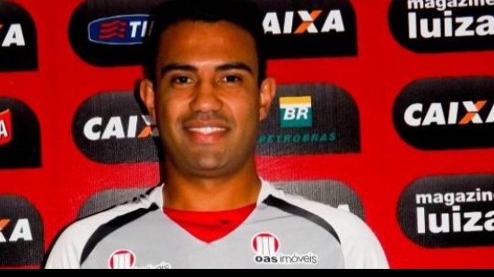 Imagem Novo reforço, zagueiro comemora retorno à Toca do Leão