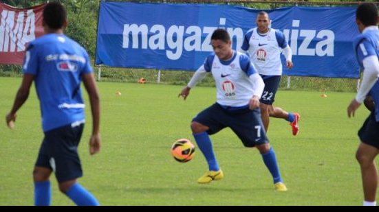 Imagem Bahia faz último treino em Salvador antes de viagem