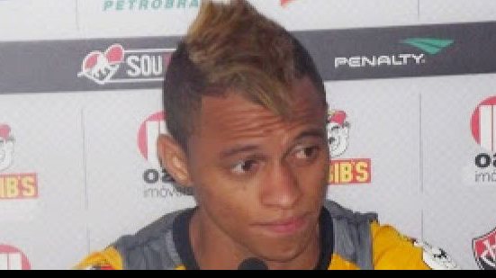 Imagem Ney Franco solicita e William Henrique está de volta ao Vitória