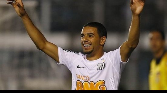 Imagem Meia e lateral podem ser os primeiros reforços da era Schimidt