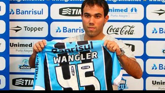 Imagem Meia Wangler é confirmado primeiro reforço da era Schimidt