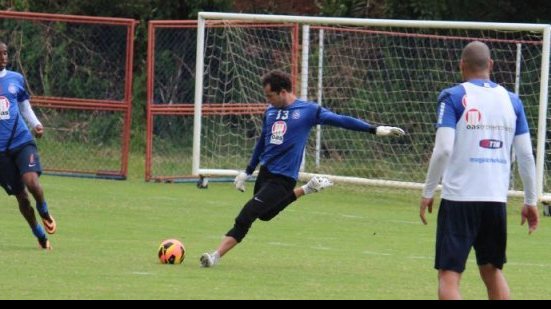 Imagem Com Barbio na lateral, Bahia encerra preparação para o Inter