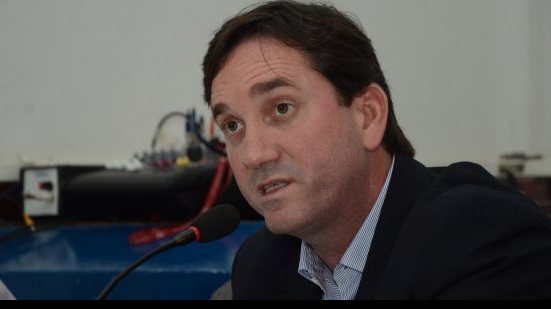 Imagem Valton garante permanência de Carlão e Nelsinho