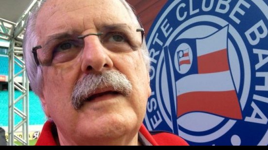 Imagem Fernando Schimidt homenageia equipe de Intervenção do Bahia