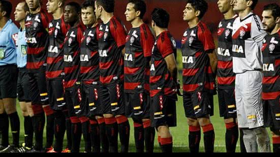 Imagem Vitória fica no empate sem gols com o Grêmio no Barradão