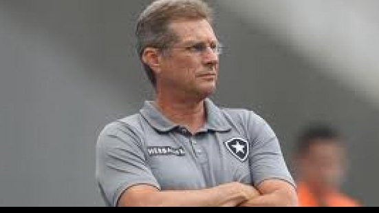 Imagem Técnico do Botafogo reconhece superioridade do Bahia