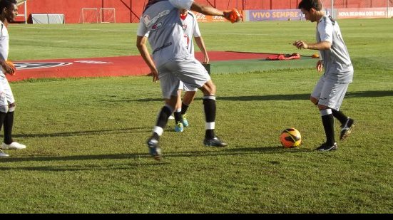 Imagem Após folga, Vitória inicia preparação para encarar o Furacão