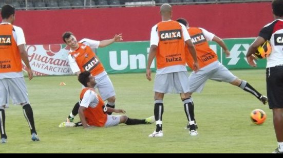 Imagem Vitória inicia preparação para duelo com o Atlético (PR)