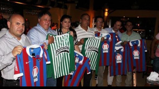 Imagem Time colombiano oferece jantar aos dirigentes do Bahia