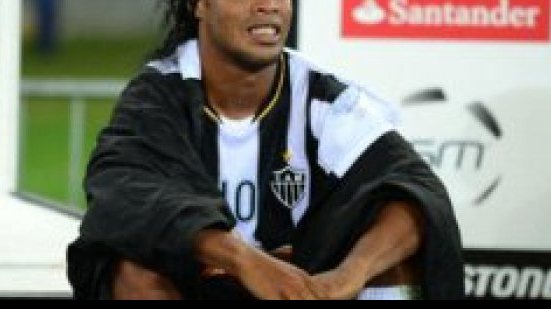 Imagem Galo pode perder Ronaldinho para o Mundial da FIFA