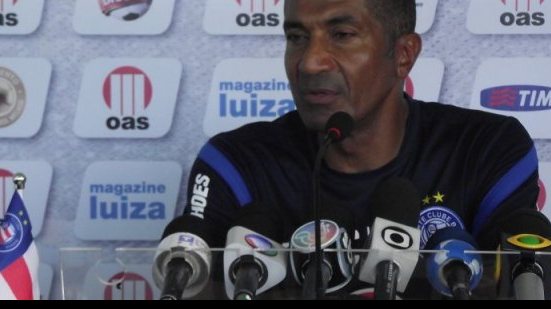 Imagem Coritiba tenta Cristóvão, mas técnico recusa convite