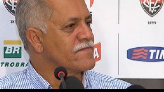 Imagem Acusação de estupro no Vitória: &quot;Ela quer mídia&quot;, afirma Queiroz