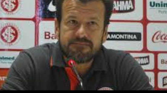 Imagem Dunga é demitido do Internacional