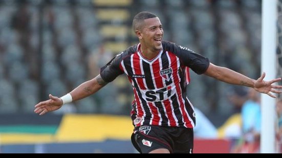 Imagem Zagueiro do São Paulo quer “erro zero” contra o Vitória