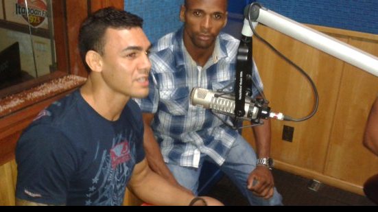 Imagem Lutador de MMA visita a Equipe dos Galáticos