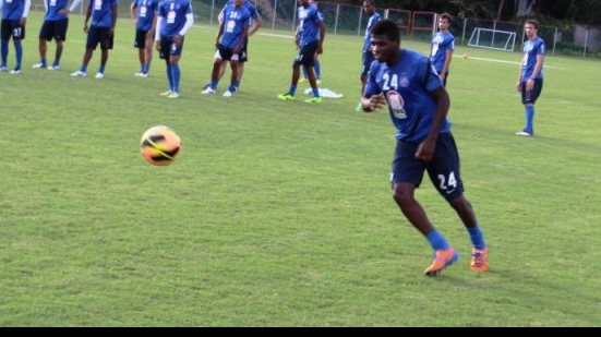 Imagem Com Marquinhos, Bahia encerra preparação para BaVi