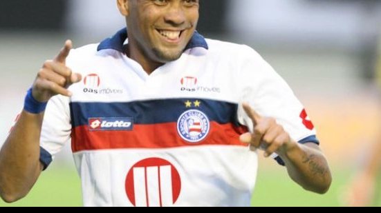 Imagem Após punição, Souza está relacionado para jogo com Goiás