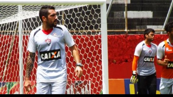 Imagem Vitória treina e Escudero está confirmado contra o Botafogo