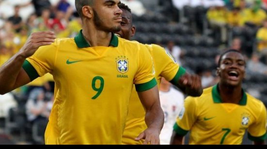 Imagem Brasil goleia a Eslováquia na estreia do Mundial sub-17