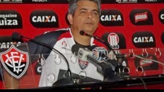 Imagem Ney exalta William Henrique e garante briga pelo G4 até o fim