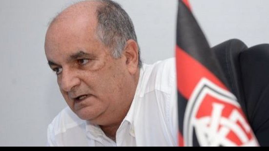 Imagem Alexi Portela demonstra satisfação com trabalho de Ney Franco