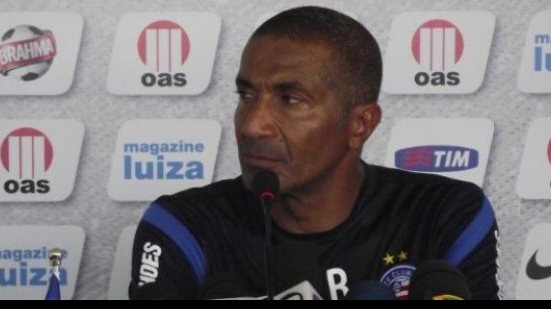 Imagem Cristóvão não confirma time que vai a campo no domingo