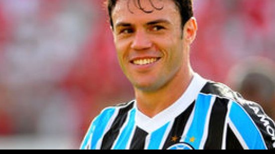 Imagem Grêmio consegue efeito suspensivo e Kléber encara Bahia