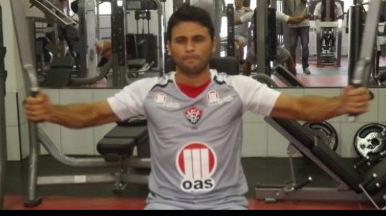 Imagem "Meu desejo é ficar", diz Maxi sobre renovação com o Vitória
