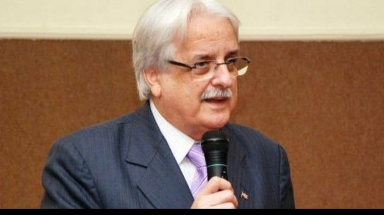 Imagem Schmidt promete premiação por resultados positivos