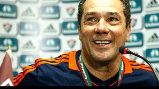 Imagem Após derrota, Luxemburgo não resiste e é demitido do Flu
