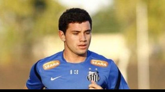 Imagem Técnico do Santos não terá lateral para jogo com Bahia