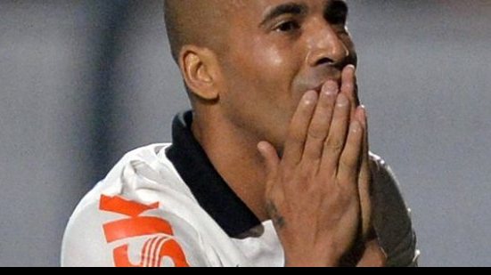 Imagem Atacante do Corinthians volta a ter problemas com a justiça