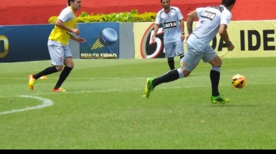 Imagem Com Nino e Mansur, Ney Franco promove coletivo entre reservas