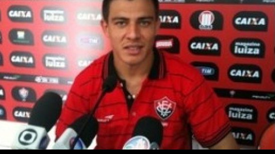 Imagem “Vamos jogar pra frente em busca da Libertadores”, garante lateral