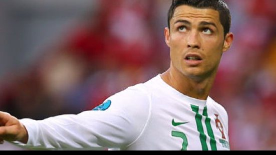 Imagem Ibrahimovic x CR7: eliminatórias europeias tem quatro jogos nesta sexta