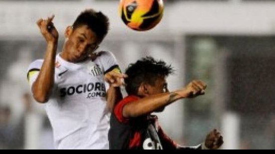 Imagem Vitória enfrenta o Santos na perseguição ao G-4