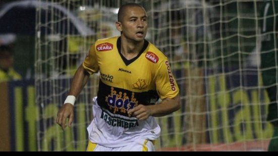 Imagem Atacante do Criciúma quer ganhar do Vitória e subir mais na tabela