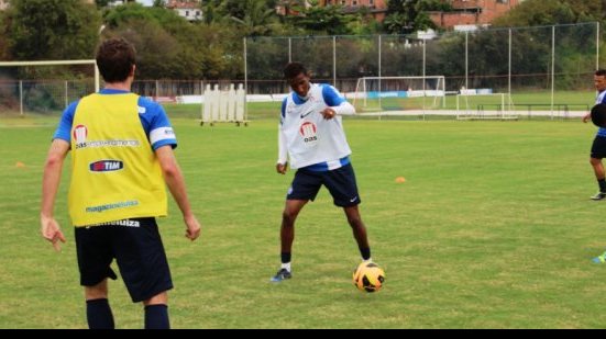 Imagem Cristóvão Borges volta a fechar treino no Fazendão