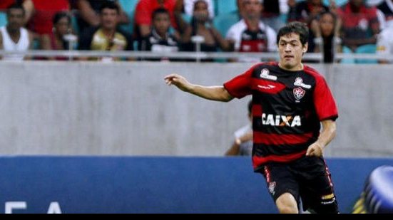Imagem Cáceres é dúvida no Vitória para jogo com o Flamengo