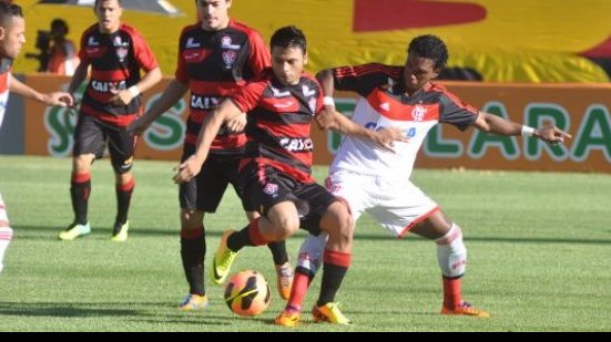 Imagem Veja todos os gols da goleada do Vitória sobre o Fla
